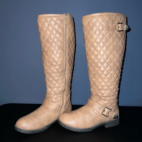 Tan quilted pattern boots size 8 1/2 👢 - Picture 8 of 14